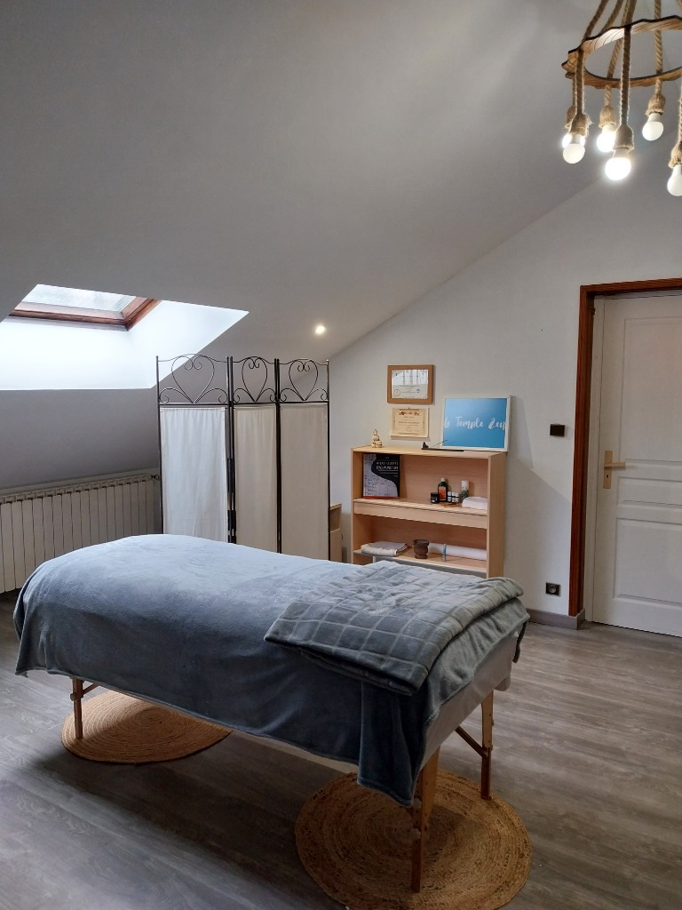 photo cabinet ELODIE CICCIONE