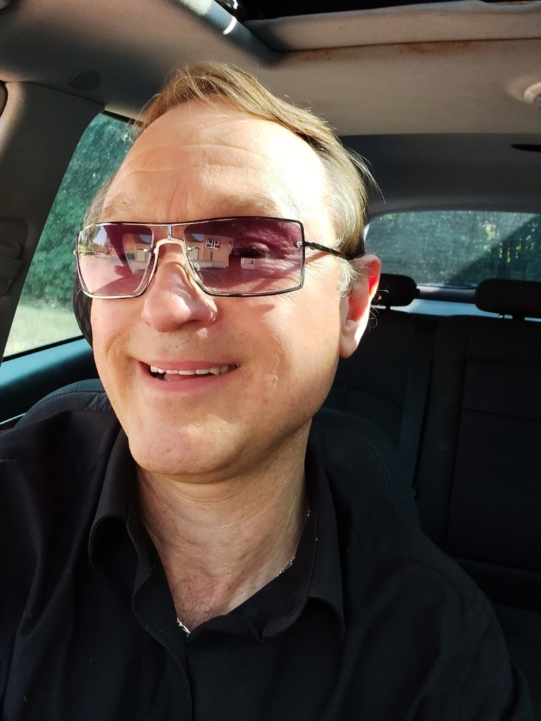 photo portrait JP Votre Magnétiseur à Domicile 