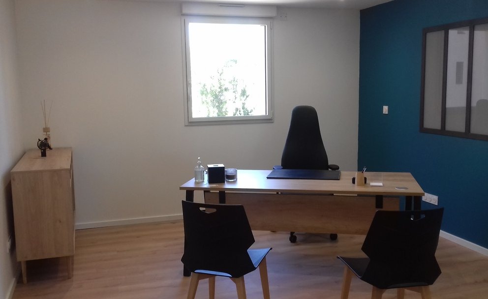 photo cabinet Charlotte Torres