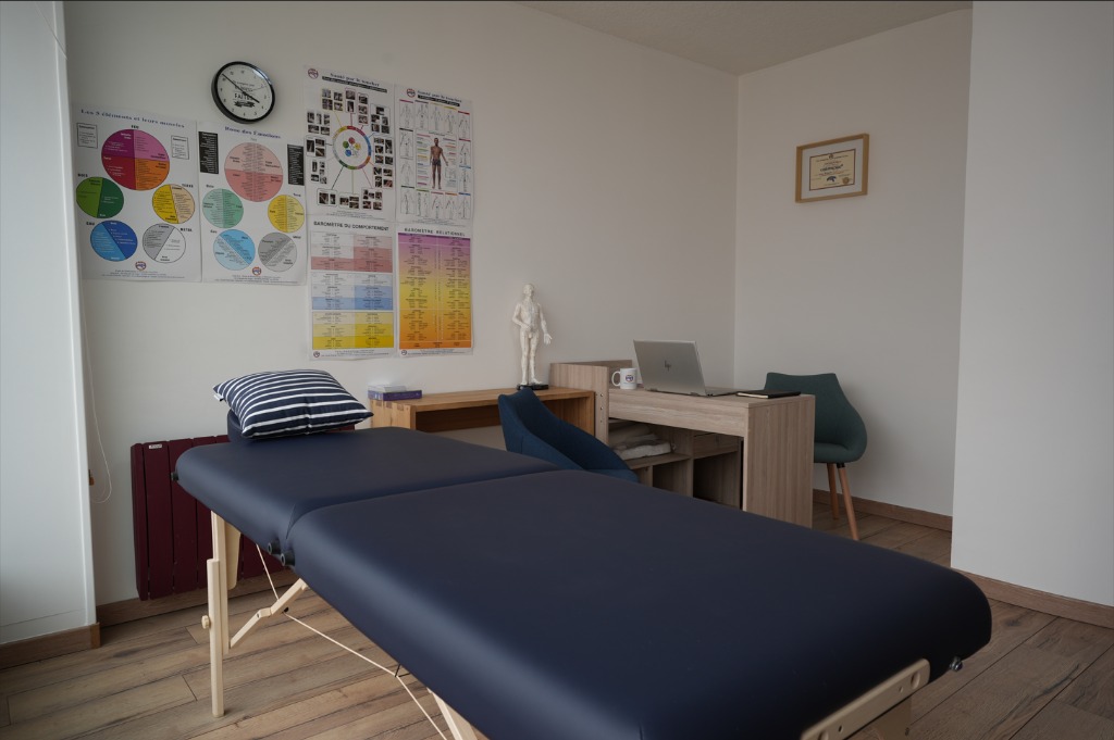 photo cabinet Enrique DE SOUSA