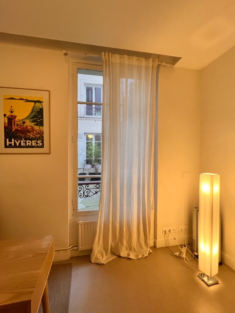 photo cabinet Christine Rosas