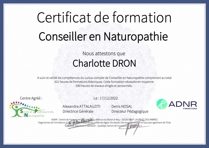 photo diplome Charlotte Chabert Dron