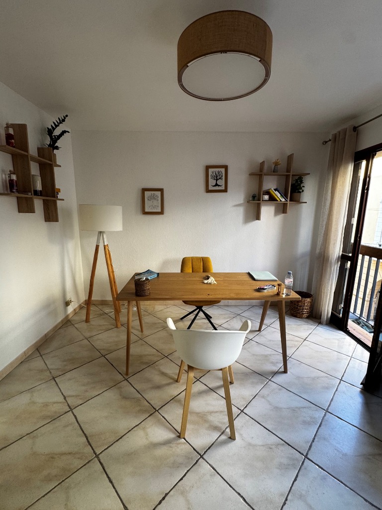 photo cabinet Isabelle BONNEL