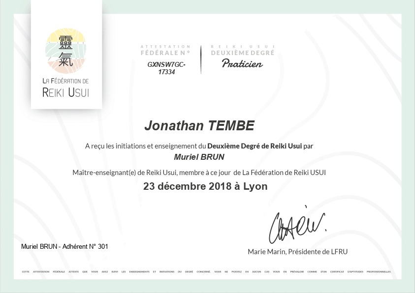 photo diplome Jonathan Joyce