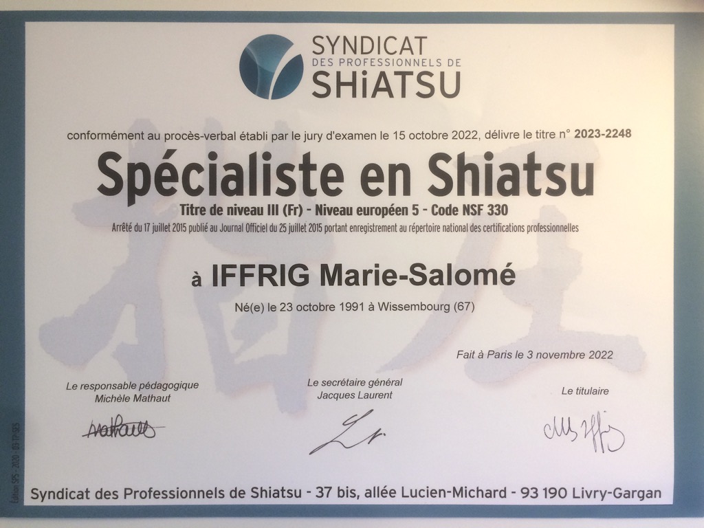 photo diplome Marie Salomé - Shiatsu