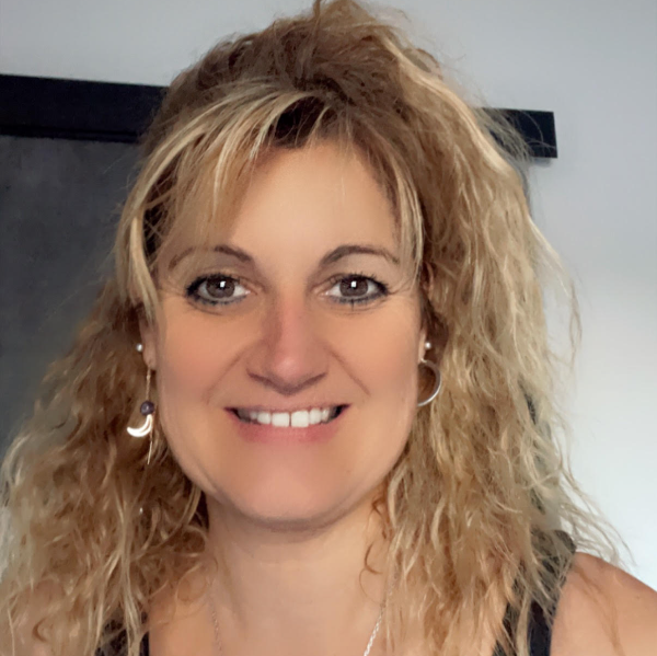 Pascale PAU