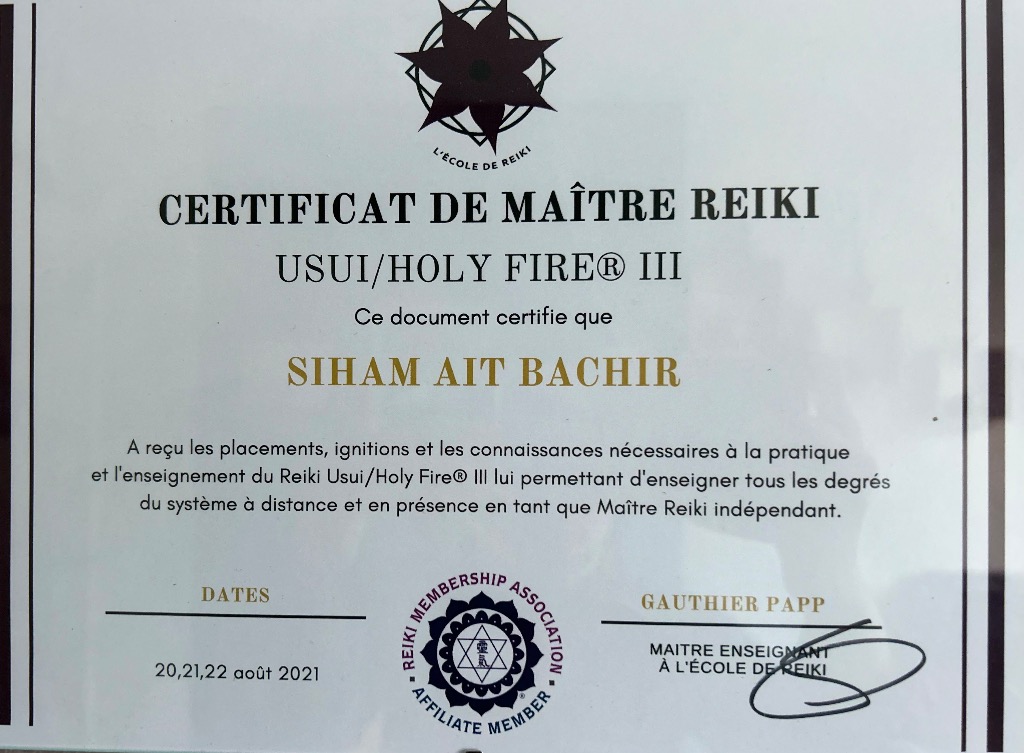 photo diplome Siham AIT BACHIR