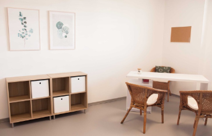 photo cabinet Emmanuelle Zoldan Art- Thérapeute certifiée RNCP