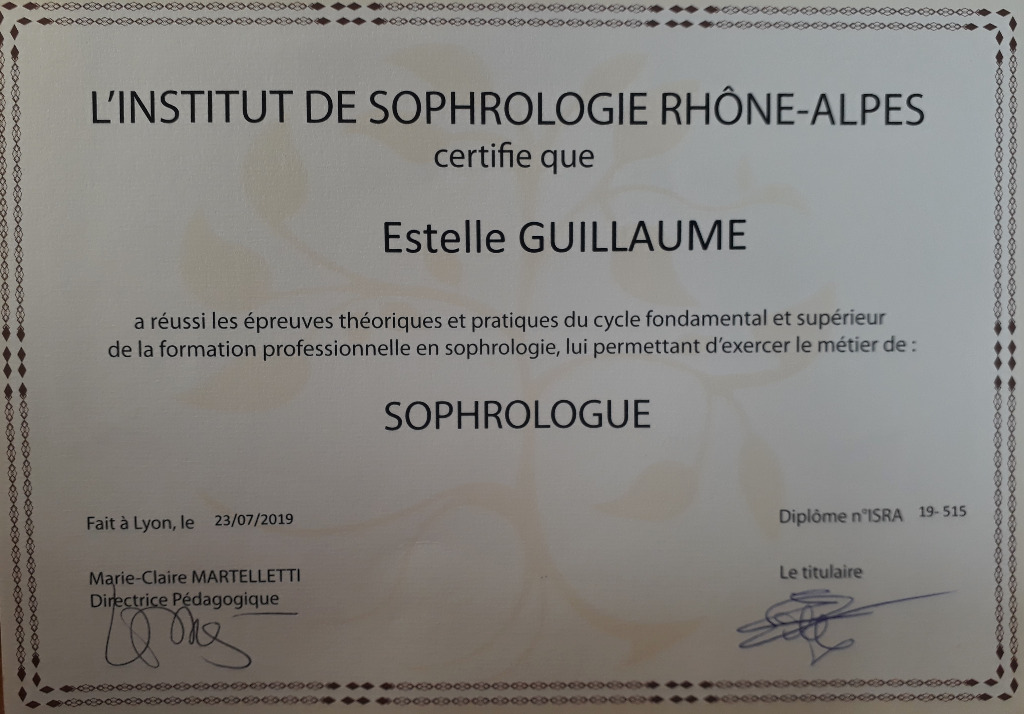 photo diplome Estelle GUILLAUME - EGSOPHROLOGIE
