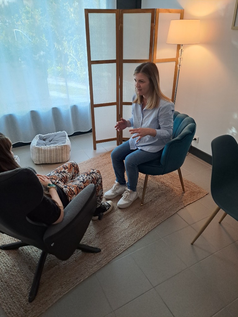 photo seance Laëtitia Mazaleyrat Hypnothérapeute