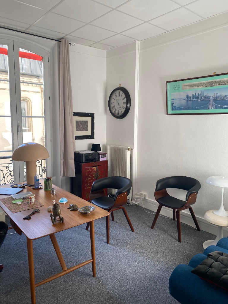 photo cabinet Virginie STERNBACH