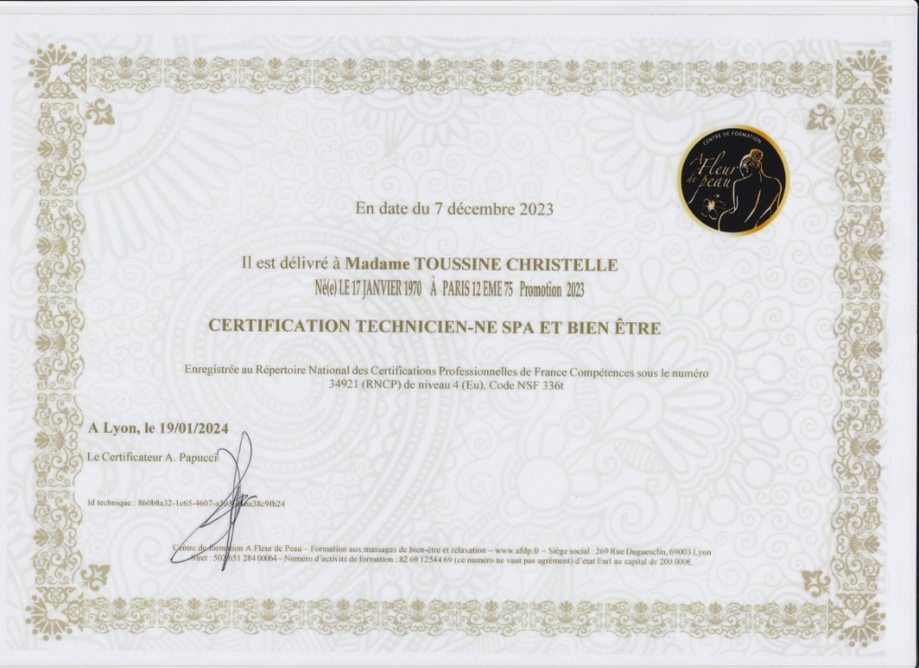 photo diplome Christelle Toussine