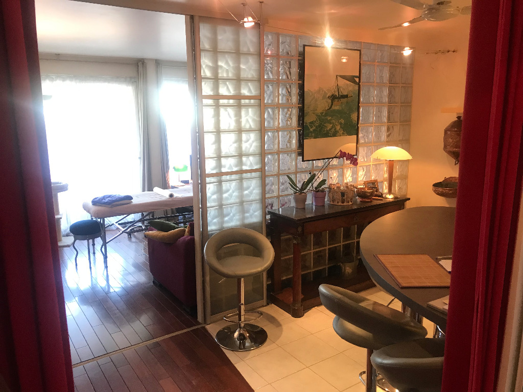 photo cabinet Christophe de Cassan