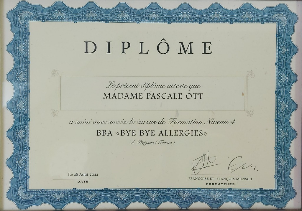 photo diplome Pascale Ott Naturopathe énergéticienne