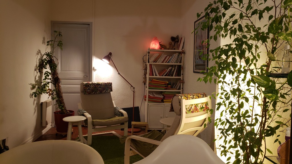 photo cabinet Prisca DJENGUE