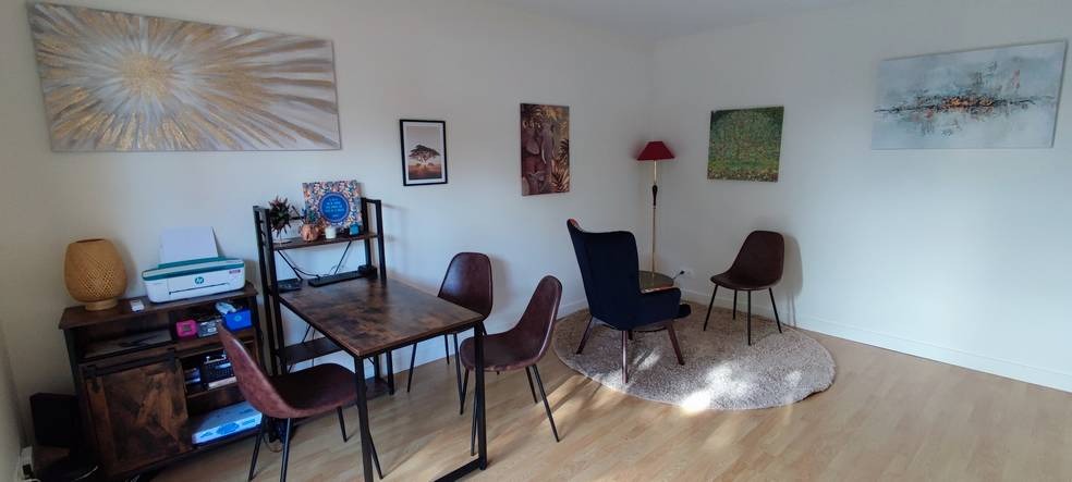 photo cabinet Laetitia Phan Hypnose Sophrologie Meditation