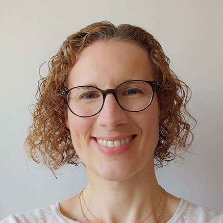 photo portrait Laetitia Phan Hypnose Sophrologie Meditation