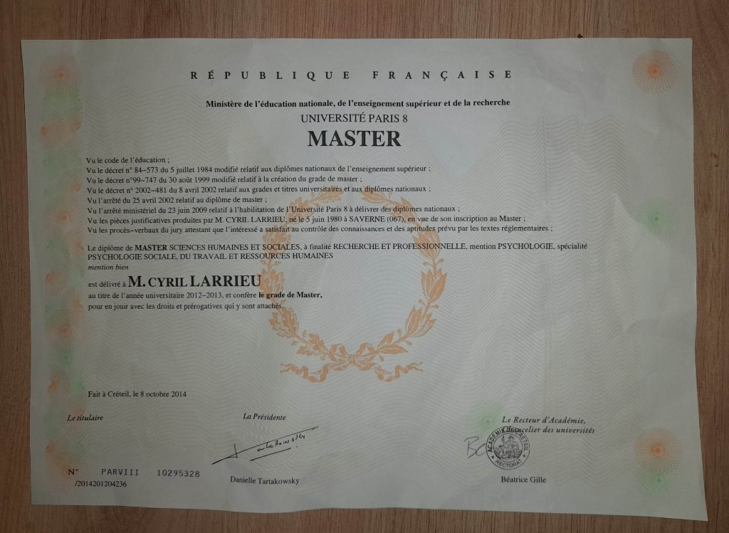 photo diplome Cyril LARRIEU