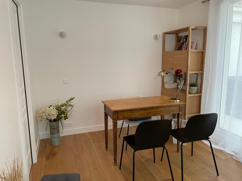 photo cabinet Florence Gosse