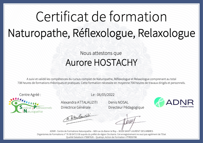 photo diplome Aurore HOSTACHY