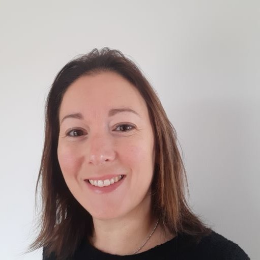 photo portrait Claire Moucheboeuf Réflexologue