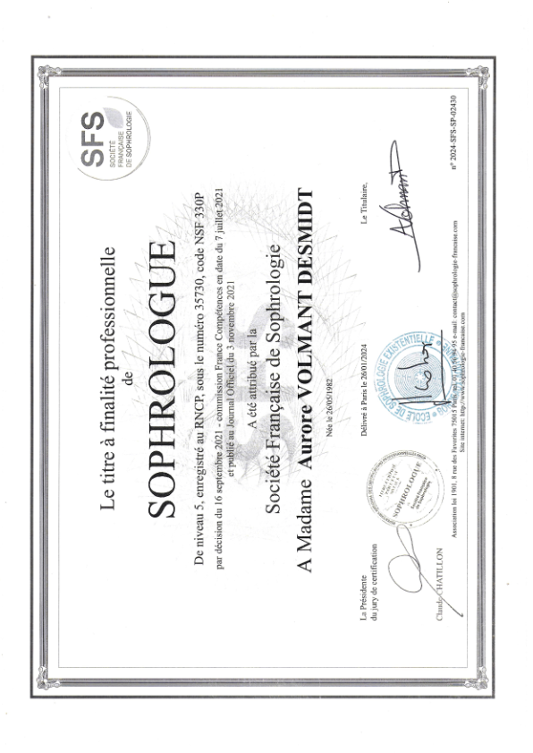 photo diplome Aurore VOLMANT