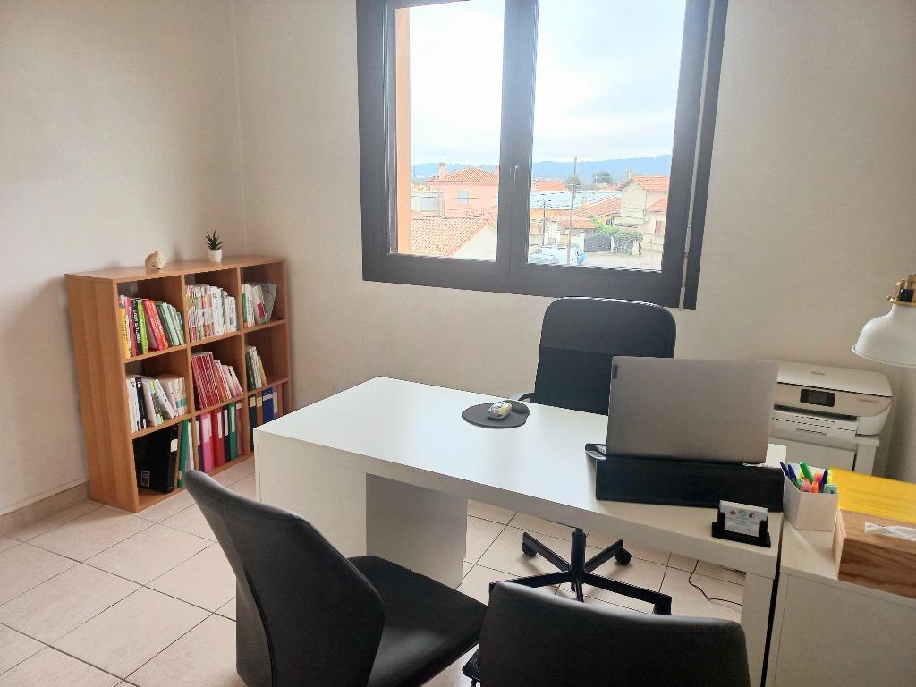 photo cabinet Maëva Agotani 