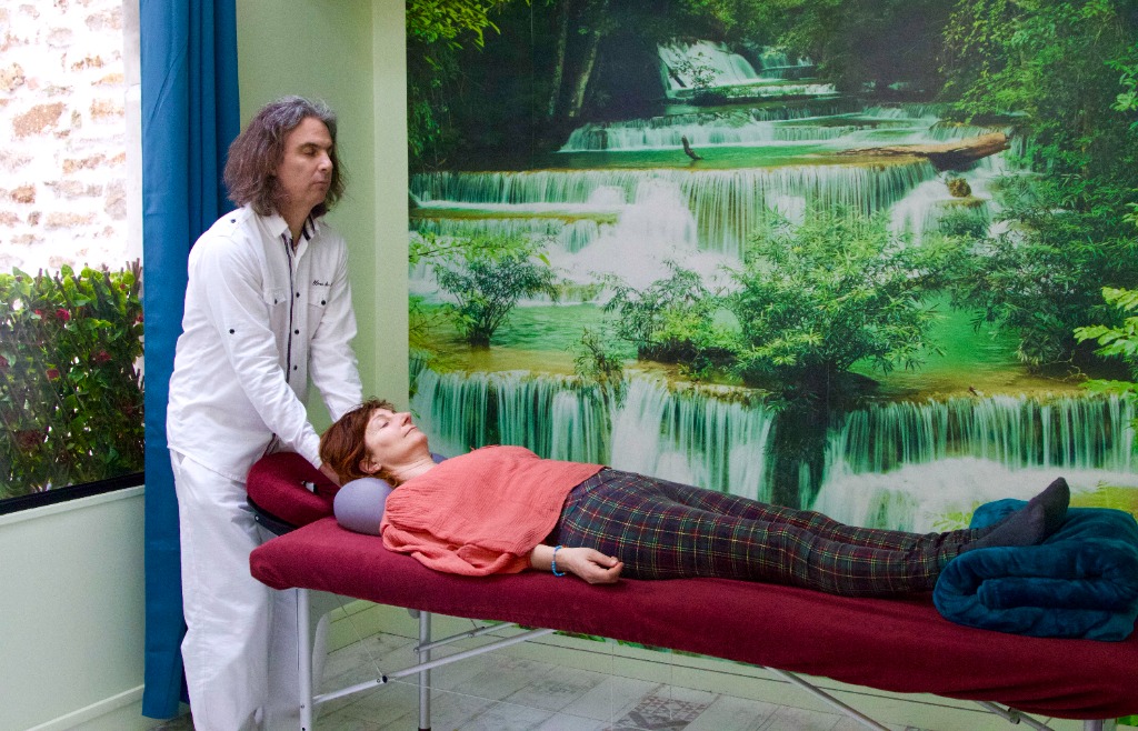 photo cabinet Mehdi Manohar