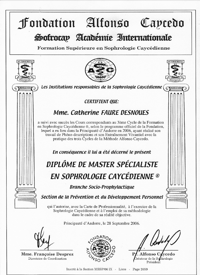 photo diplome Catherine faure desnoues