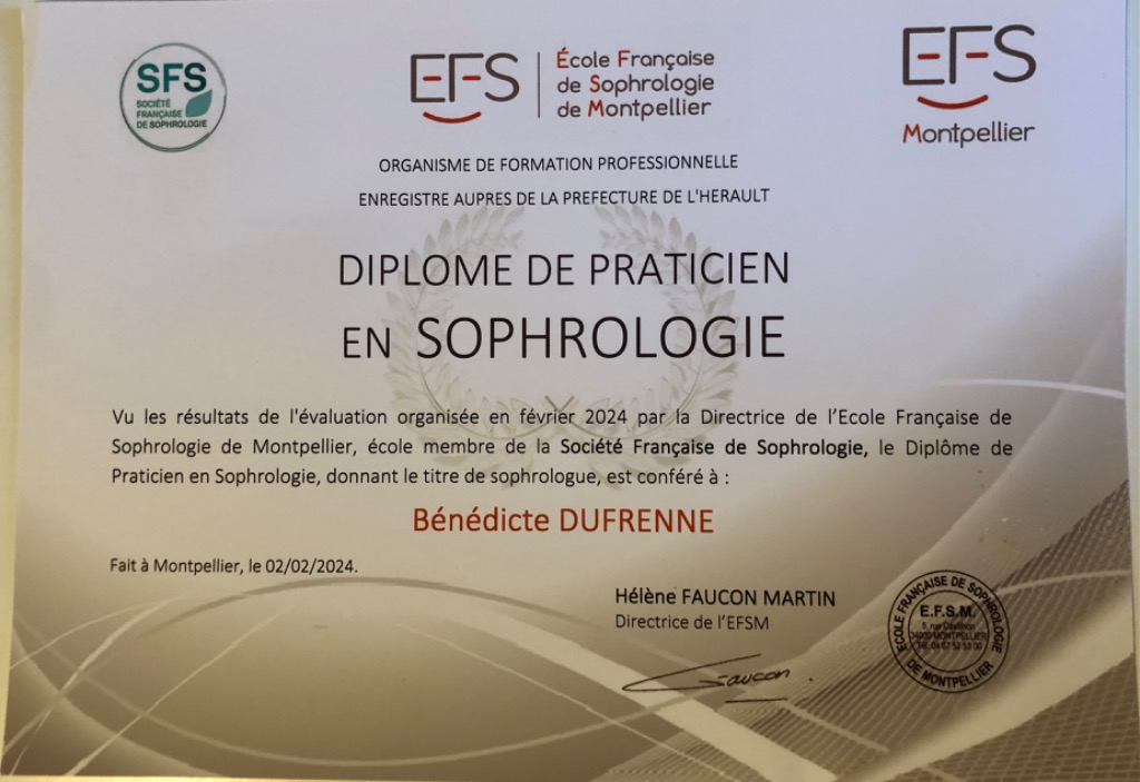 photo diplome Bénédicte Dufrenne - Sonothérapie & Sophrologie