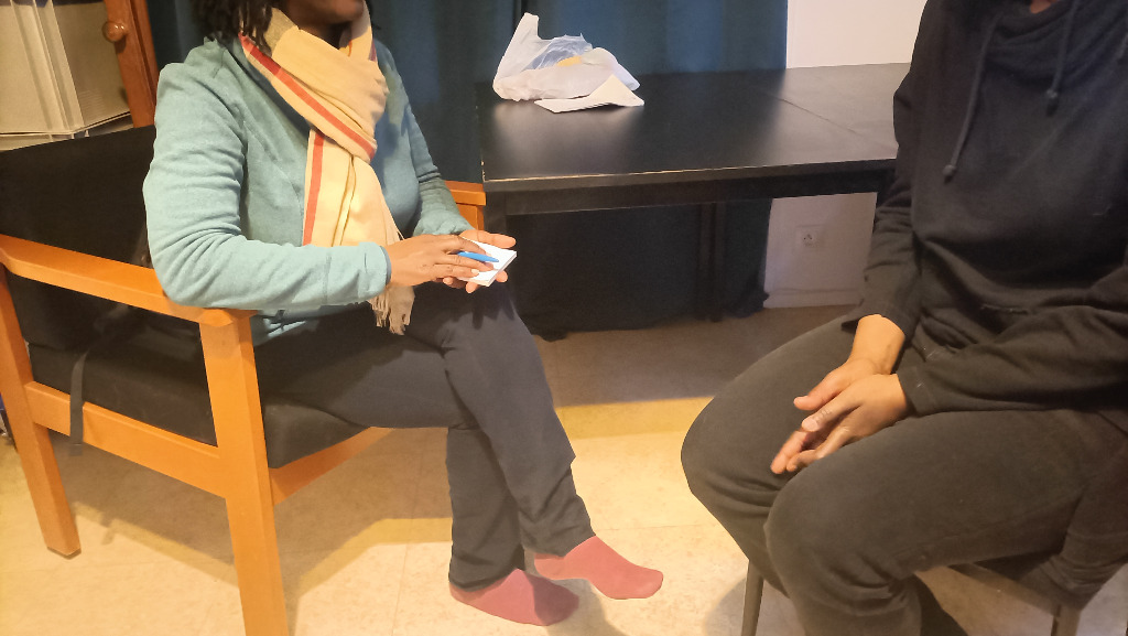 photo seance Akofa Honkou - Sophrologue & hypnothérapeute