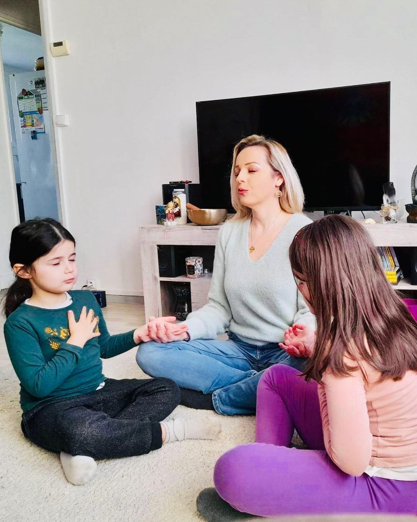 photo seance VERONIQUE DE BEER- Harmonie Cœur Corps Esprit Âme✨