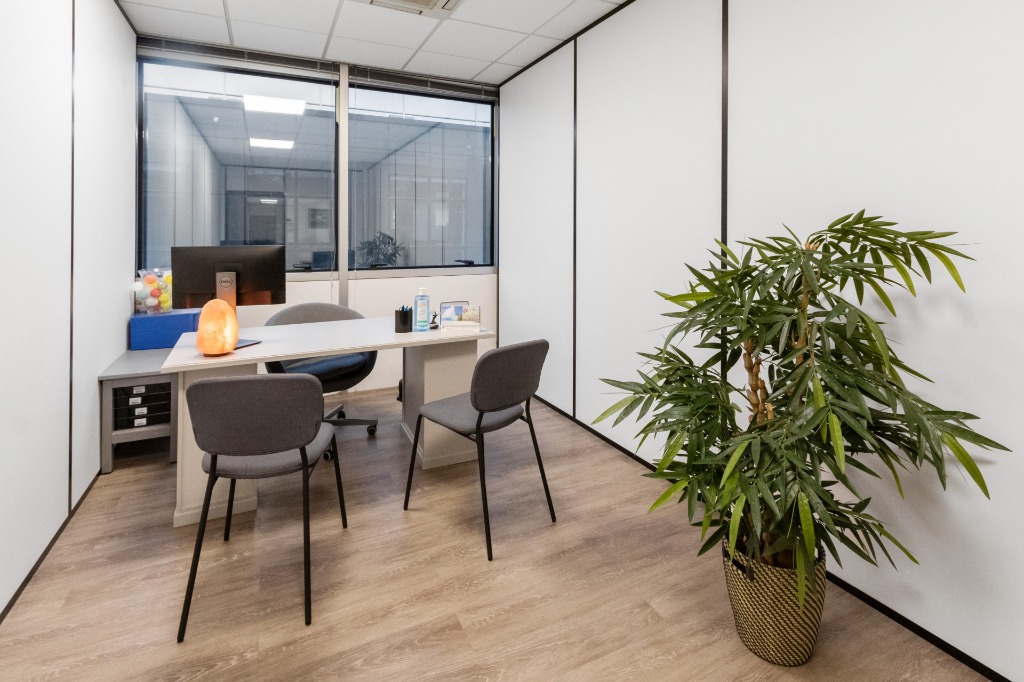 photo cabinet Lucile Vancouvert