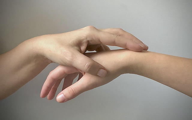 photo seance Emilie Dégoutte Kinésiologue