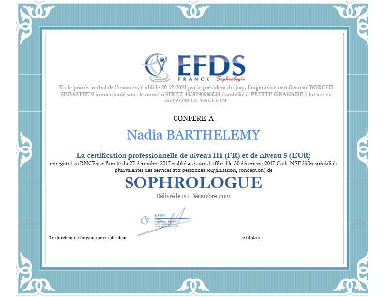 photo diplome Nadia BARTHELEMY