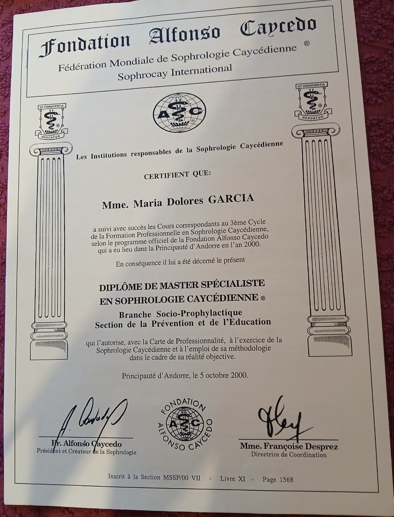 photo cabinet Maria-Dolores Garcia