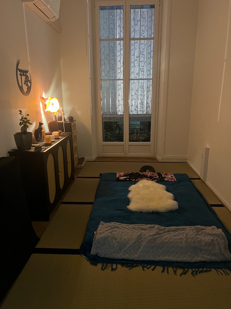 photo cabinet Amanda Laloue - Chemins de Maât