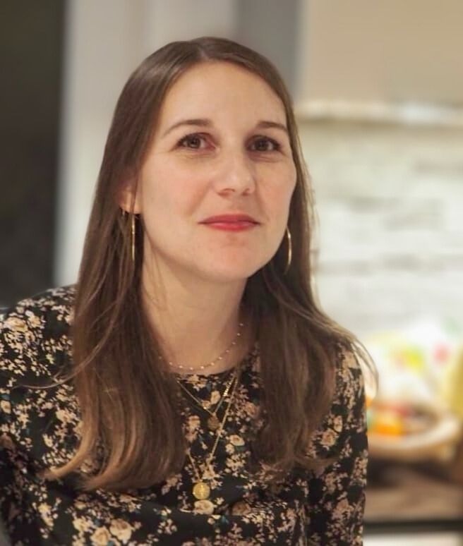 photo portrait Emilie Remenoville Hypnothérapie, Thérapie MOSAIC