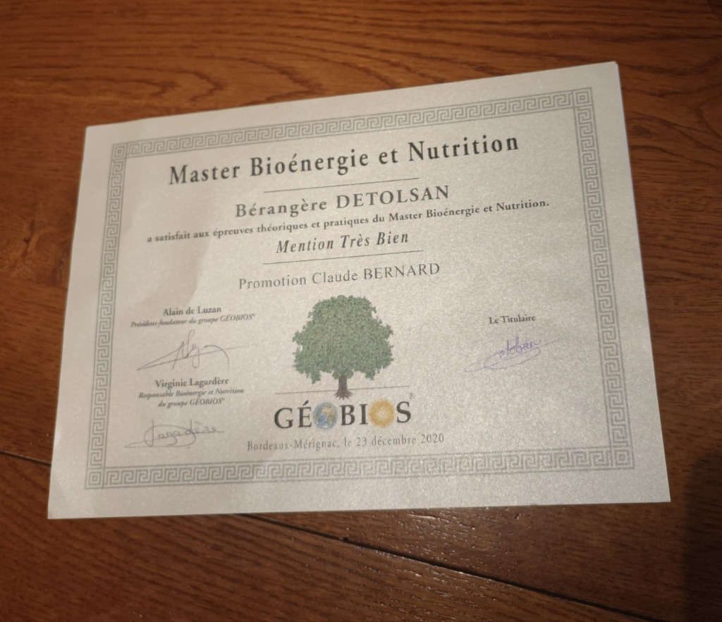 photo diplome Bérangère Detolsan