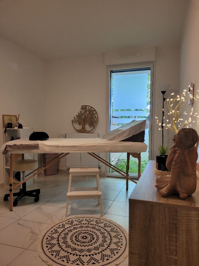 photo cabinet Cindy Voisinet