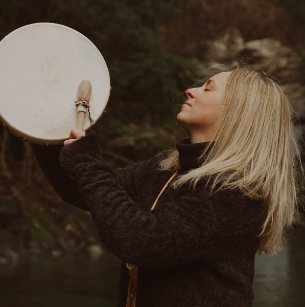 Jennifer Ō Shīma Maes