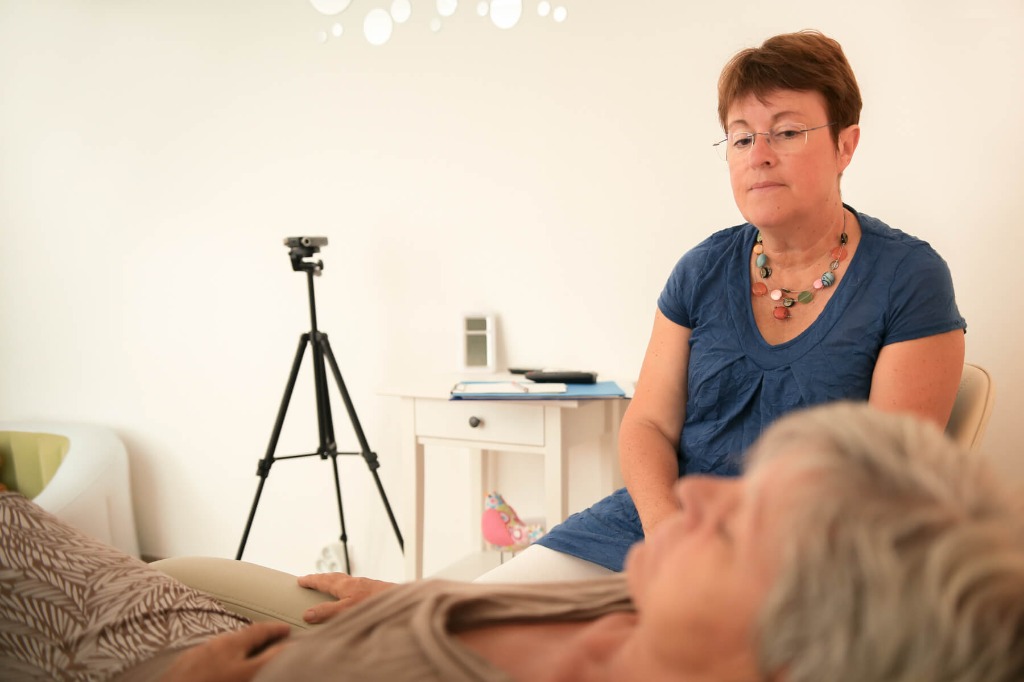 photo seance Chantal Auffray - Hypnose