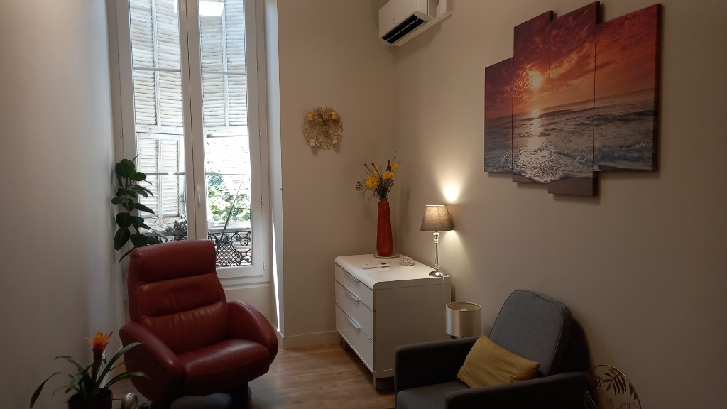 photo cabinet Miriam FERRARI-PONTET