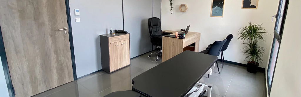 photo cabinet Damian Delaval Ostéopathe