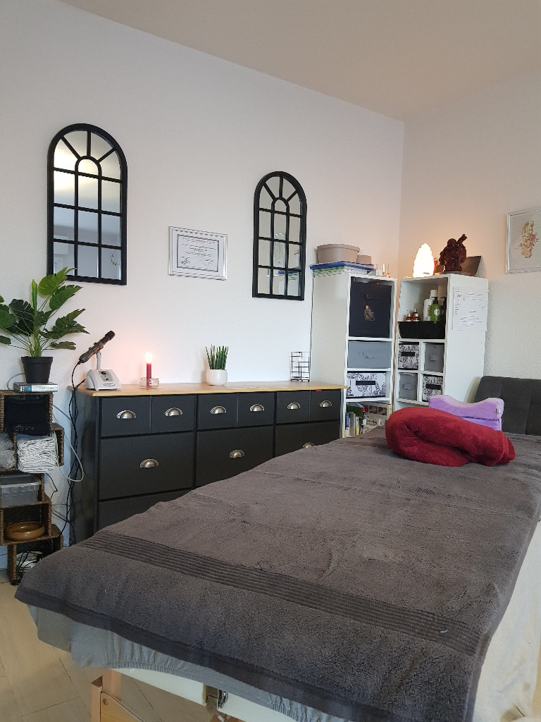 photo cabinet Evidence-massage