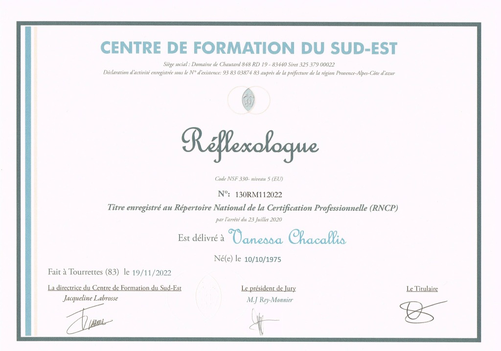 photo diplome Vanessa CHACALLIS