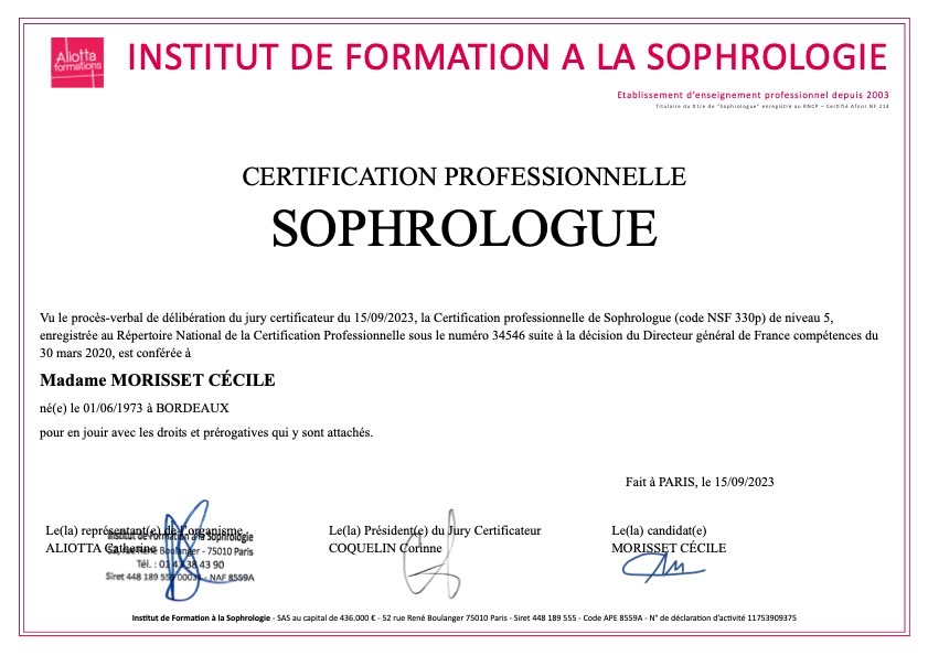 photo diplome Cécile Morisset sophrologue 