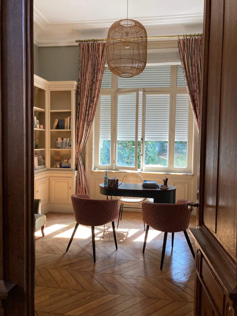 photo cabinet Marjorie THOMAS