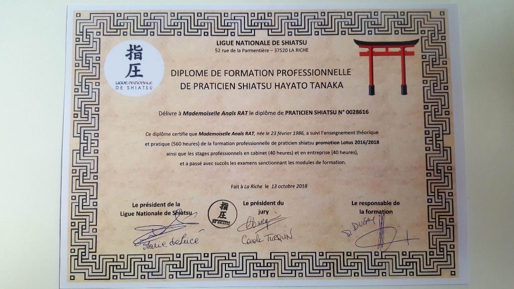 photo diplome Anaïs Rat / Anaishiatsu