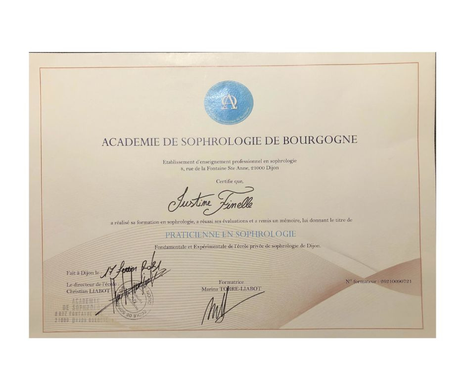 photo diplome FINELLE Justine